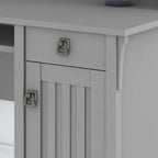 Escritorio en forma de L de 60" con repisa superior y librería en gris Cape Cod