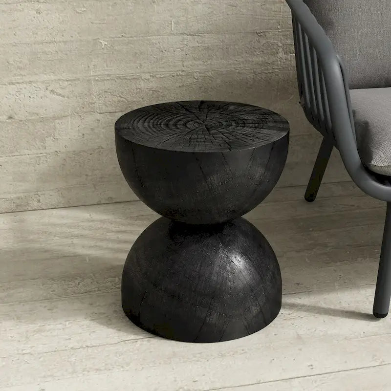 Mesa auxiliar de interior/exterior de piedra blanca con escamas doradas